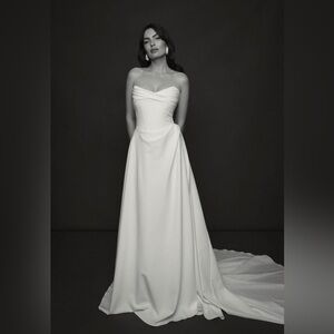 Sarah Seven ‘Whisper’ Gown